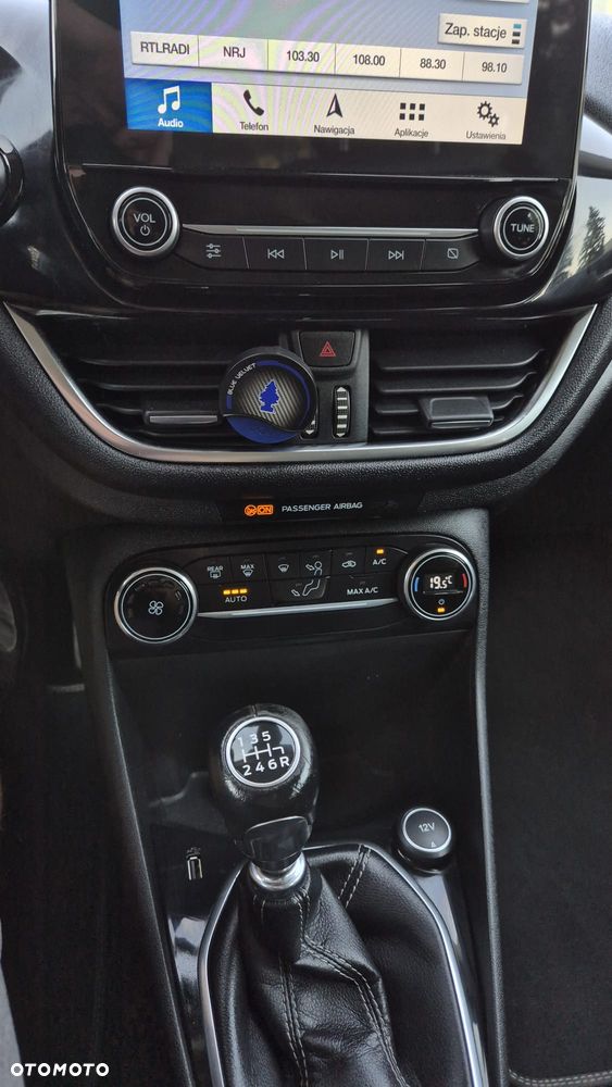 Ford Fiesta 1.0 EcoBoost Titanium X - 36