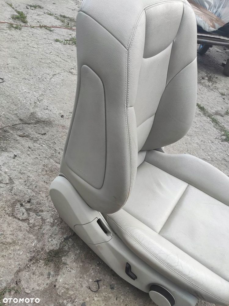 MERCEDES C KLASA W204 FOTEL PRAWY PRZEDNI SKÓRA GRZANY - 4