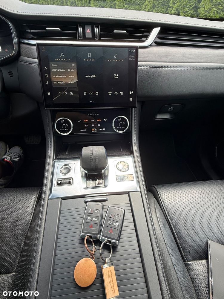 Jaguar F-Pace 2.0 i4P AWD R-Sport - 23