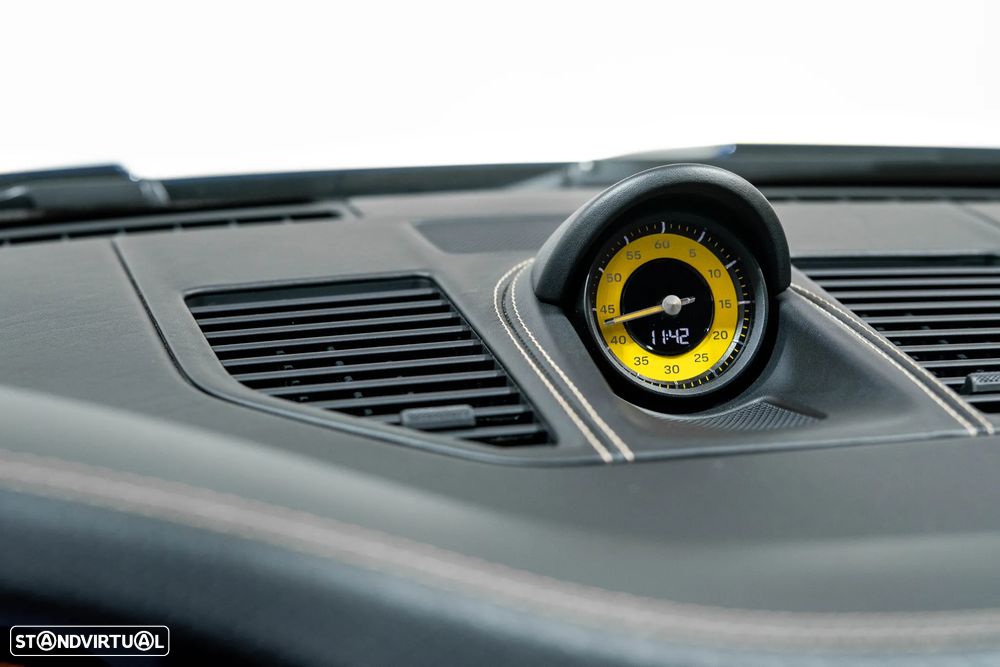 Porsche 911 (992) GT3 Touring Package PDK - 25