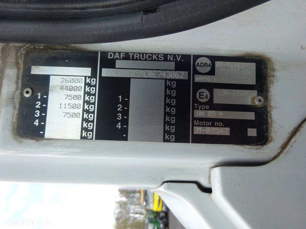 DAF CF 85.360 6x2 - 5