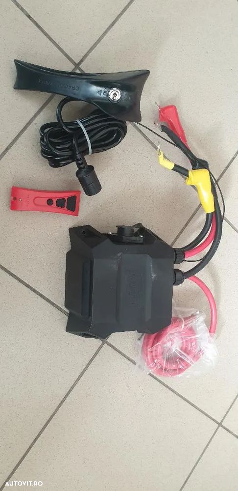 Cutii de comanda complete diferite pentru trolii electric la 12V sau 24V