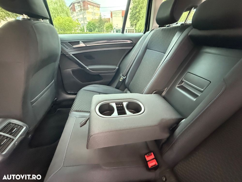 Volkswagen Golf 2.0 TDI SCR DSG United - 10