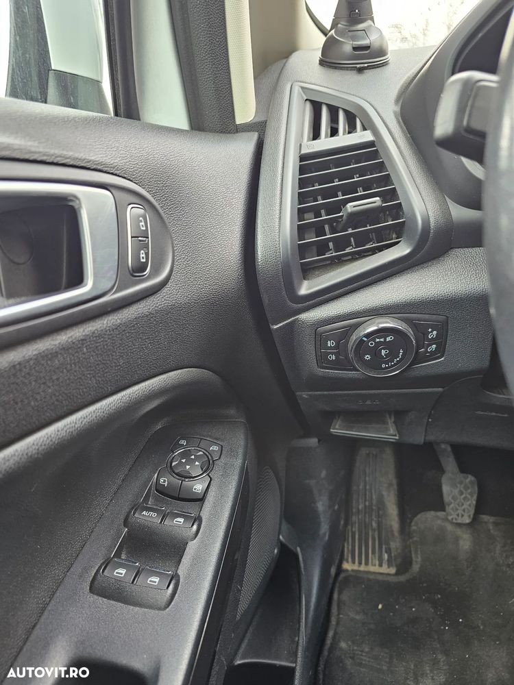 Ford EcoSport - 10