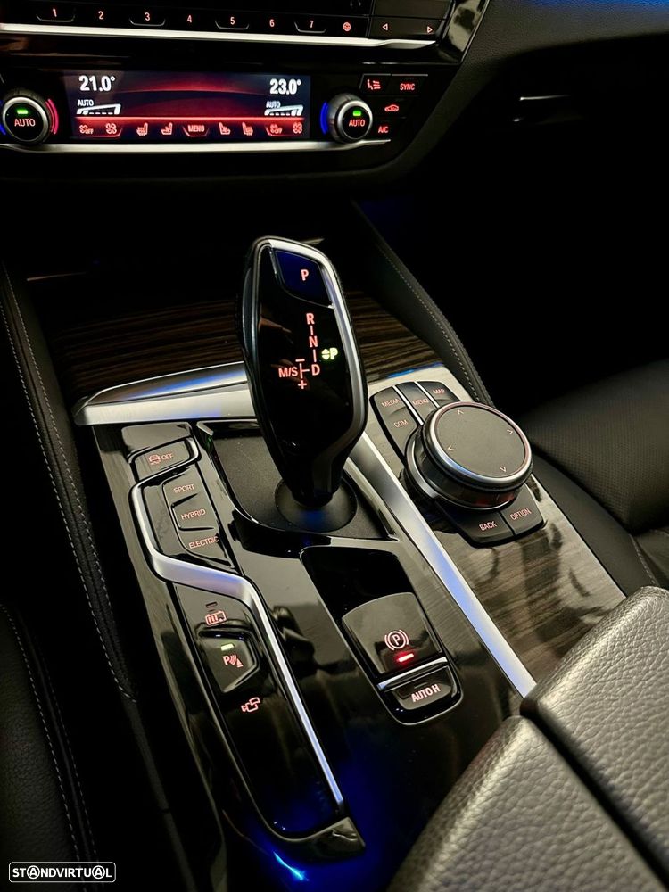BMW 530 e Line Luxury - 46