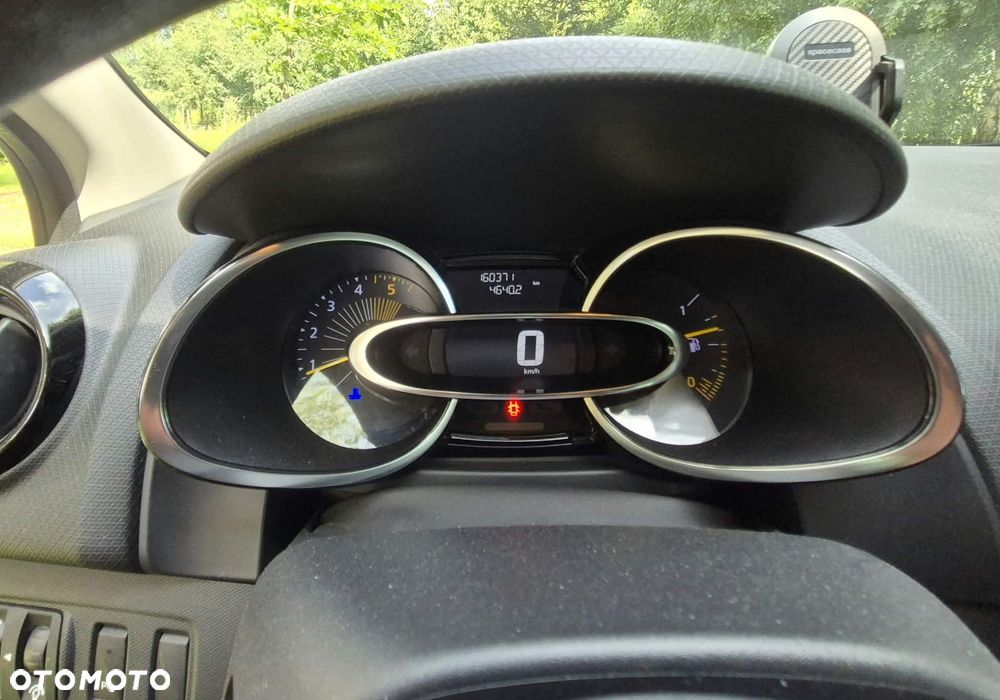 Renault Clio 1.5 dCi Limited - 6