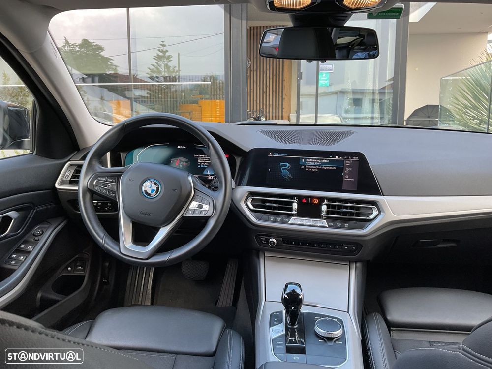 BMW 320 e Touring Line Sport Auto - 40