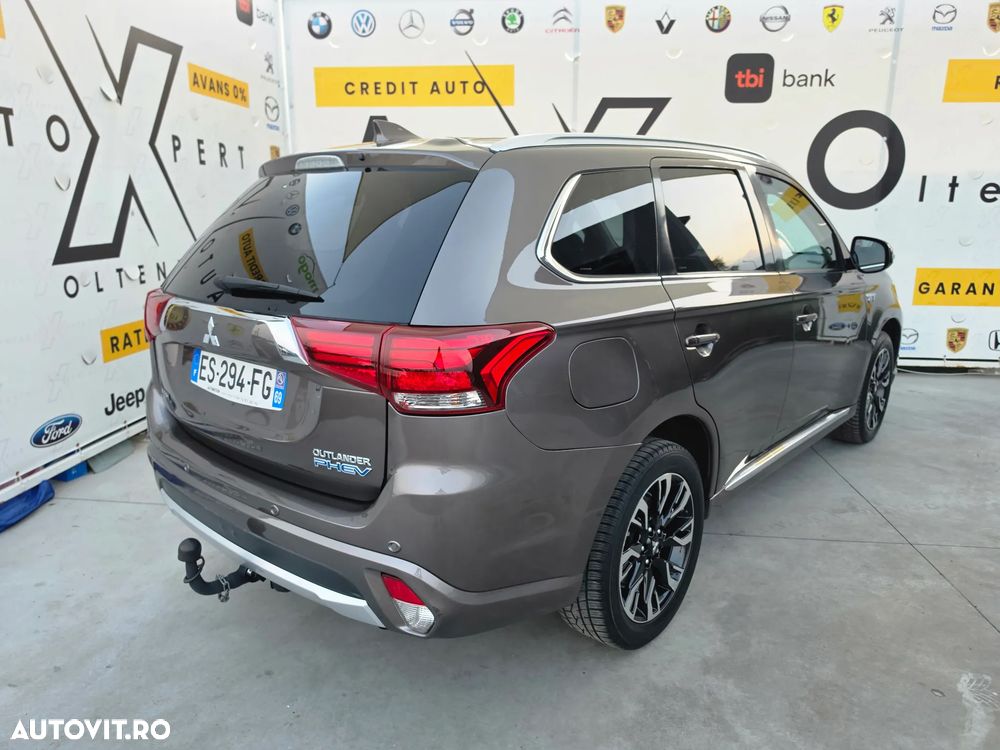 Mitsubishi Outlander 2.0 Litre DOHC MIVEC 4WD Instyle Navi - 6
