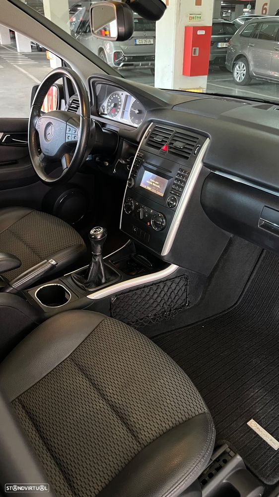 Mercedes-Benz B 180 CDI - 14