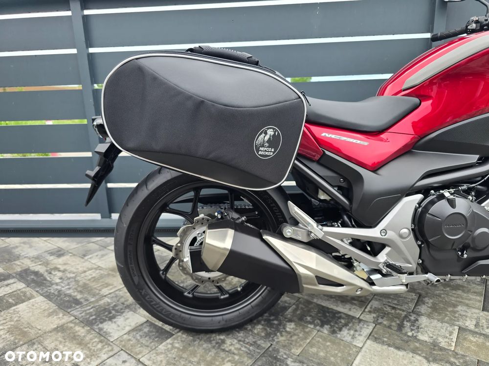 Honda NC - 13