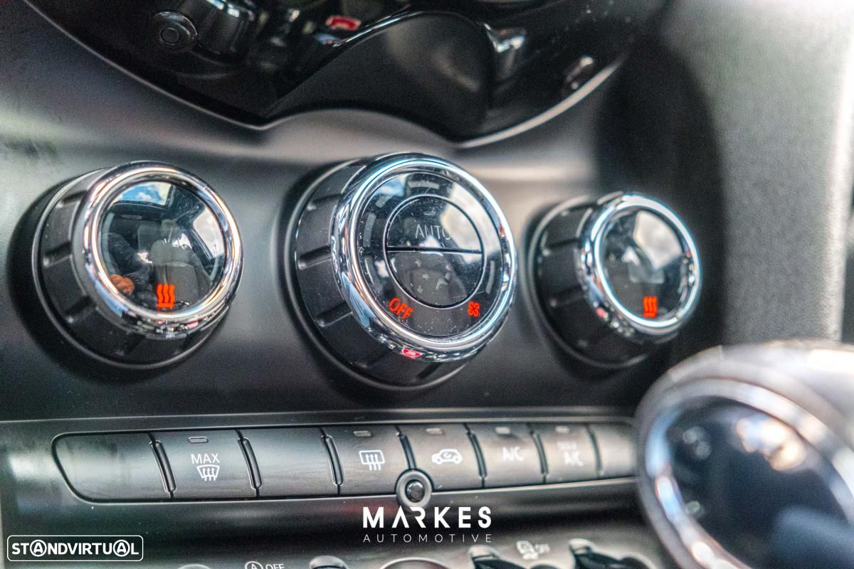 MINI 5 Portas Cooper Aut. - 11