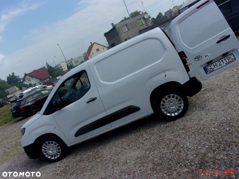 Toyota Proace City - 14