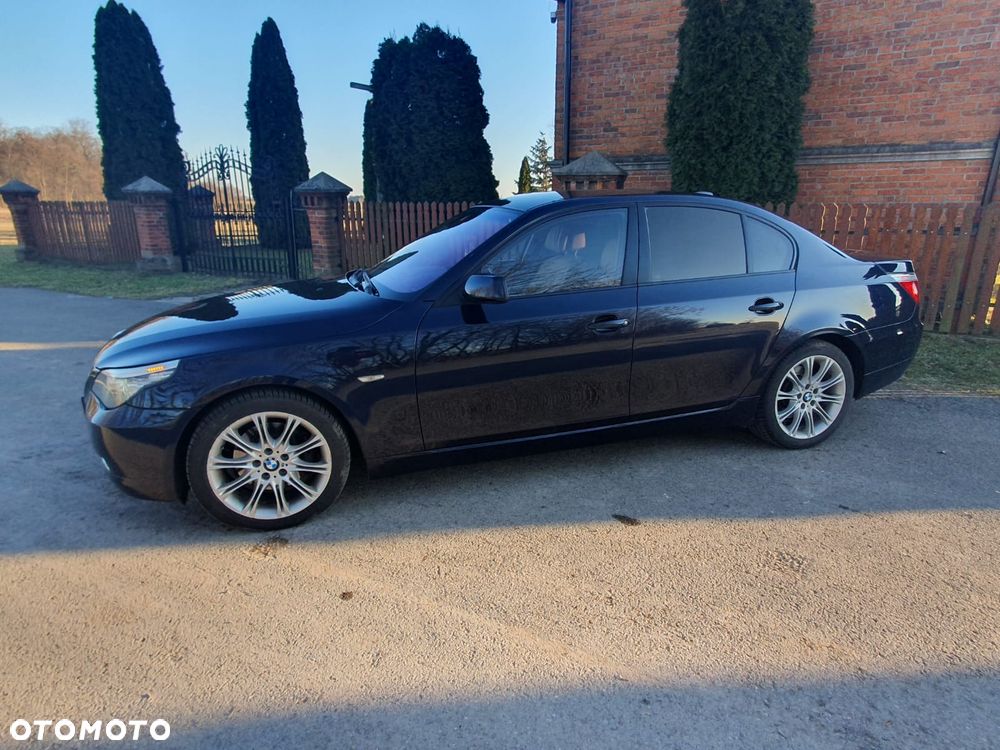 BMW Seria 5 525xi Edition Exclusive - 2