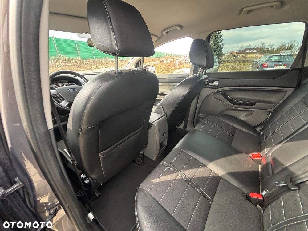 Ford Kuga 2.0 TDCi Individual - 28