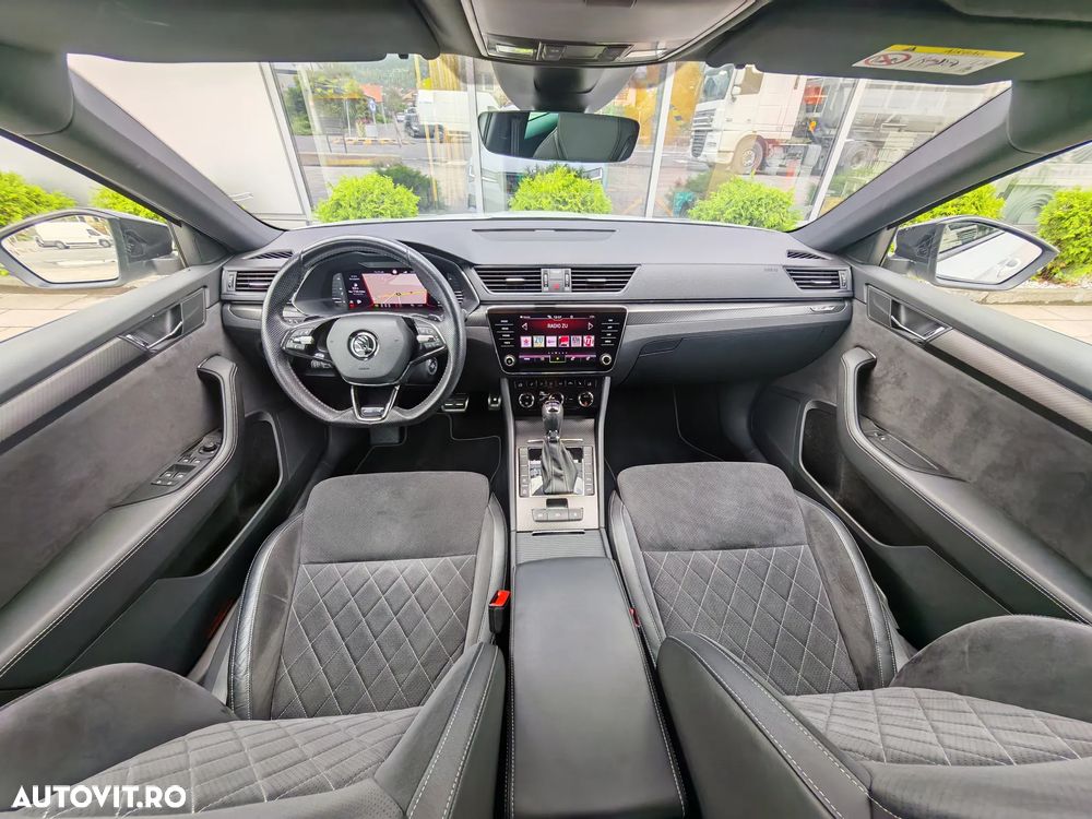 Skoda Superb 2.0 TDI DSG SportLine - 5