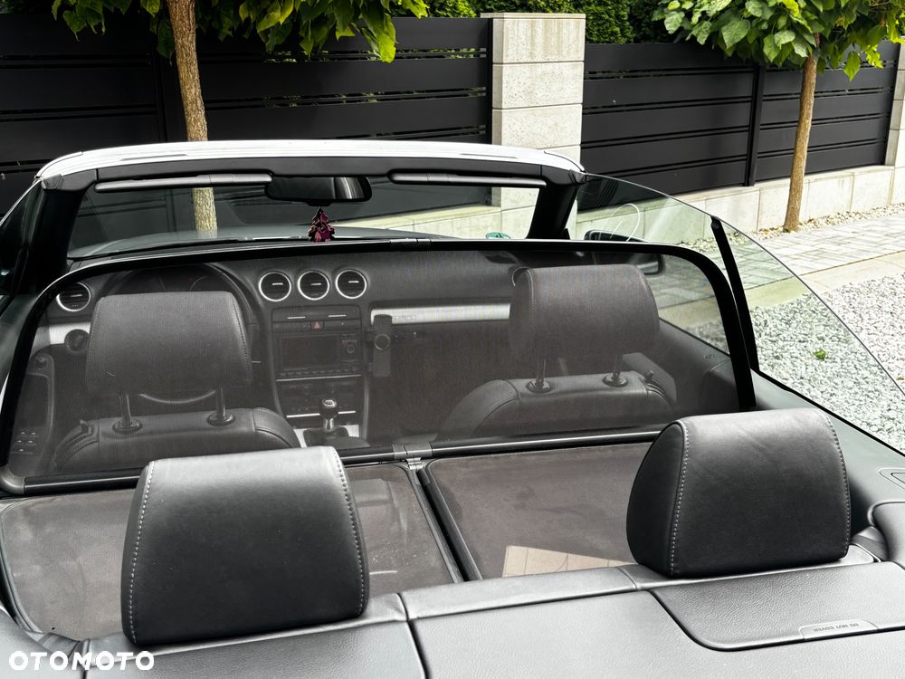 Audi A4 Cabrio 3.0 TDI DPF Quattro - 11
