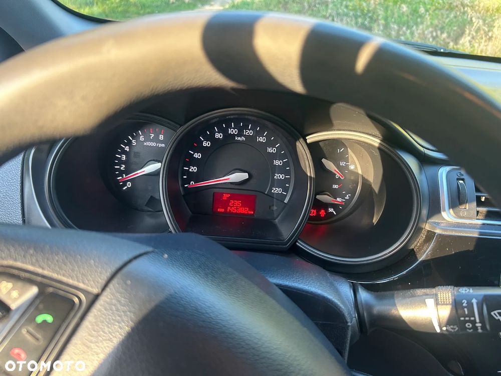 Kia Rio 1.2 M - 7