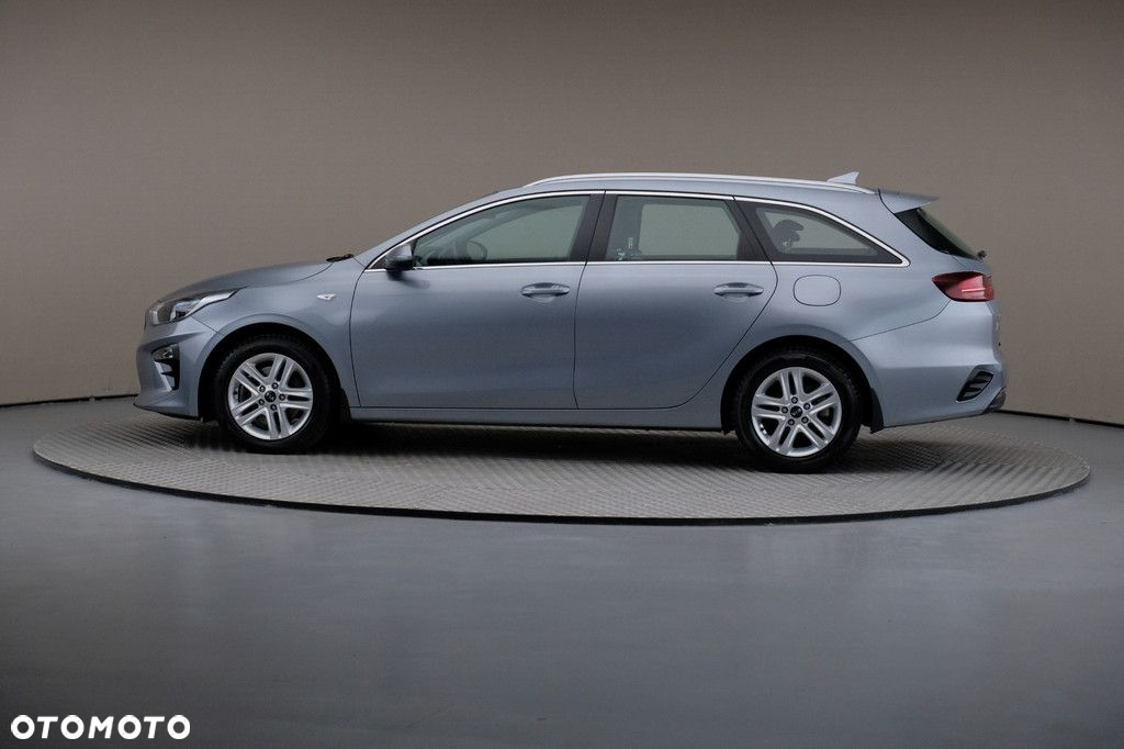 Kia Ceed - 4