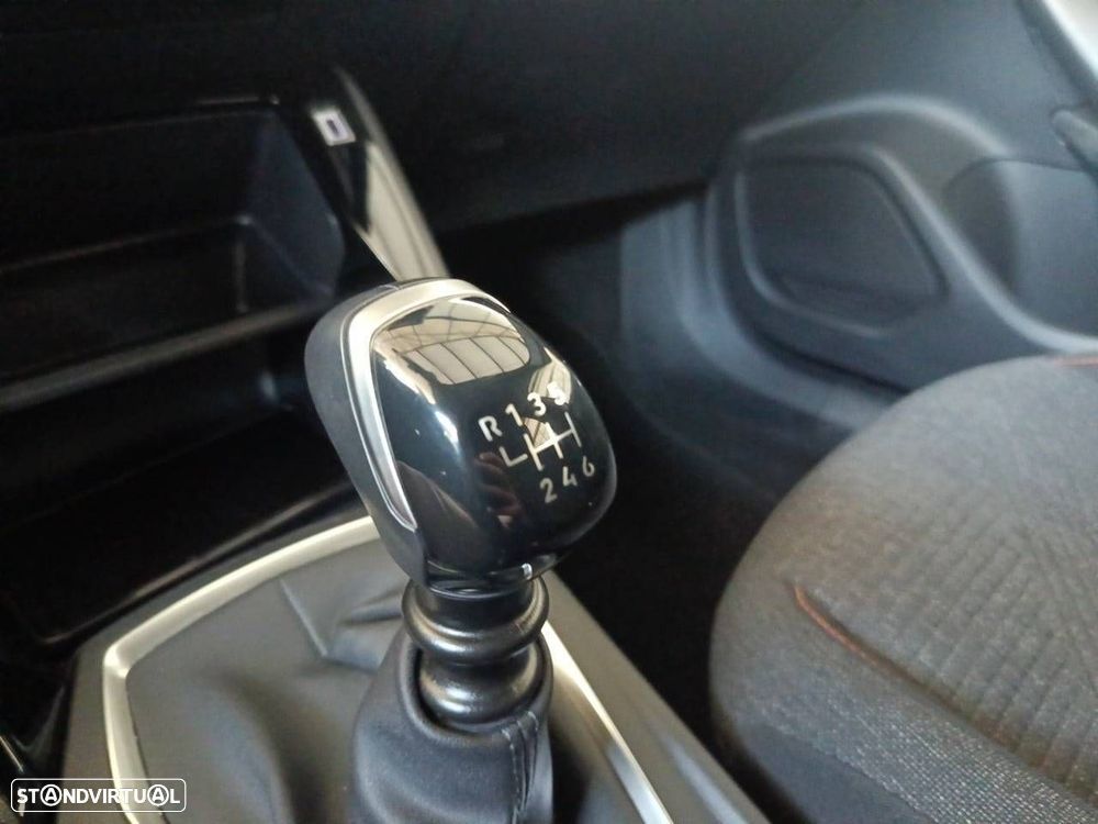 Peugeot 2008 1.2 Hybrid Allure e-DCS6 - 19