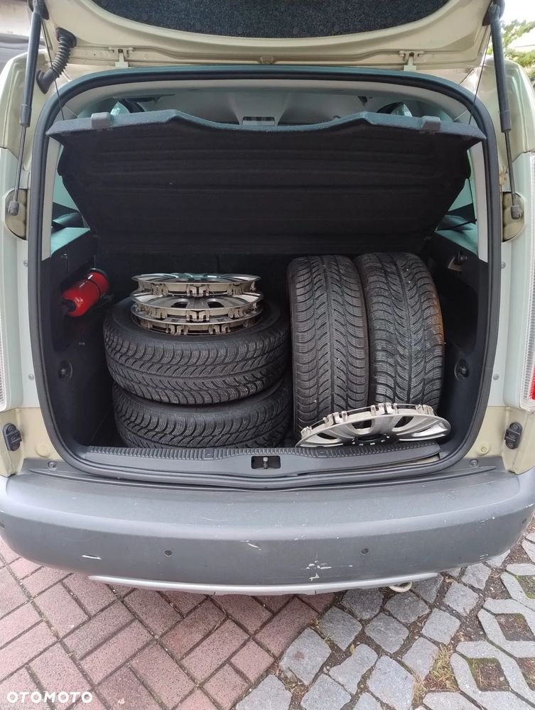 Skoda Roomster - 5