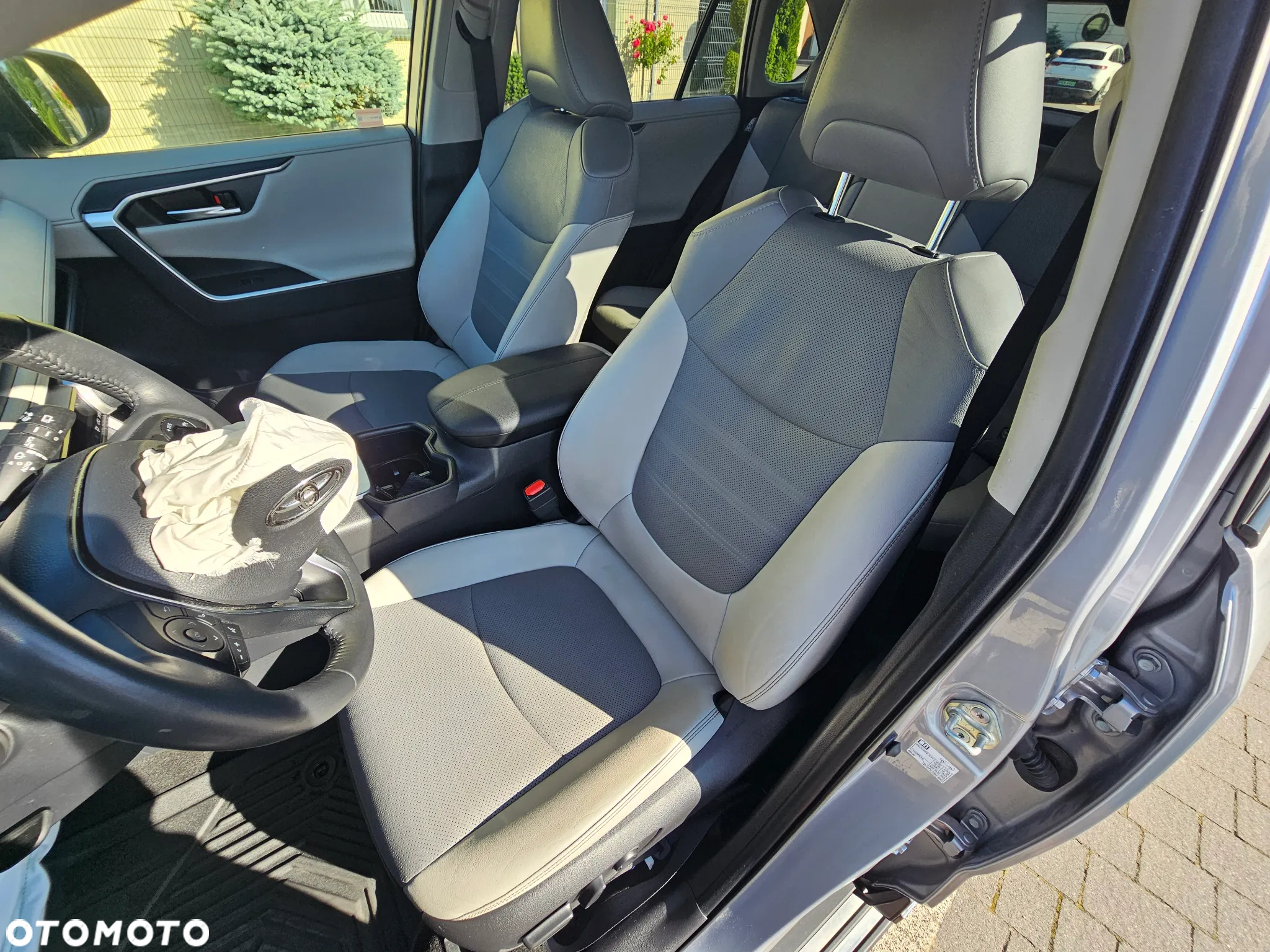 Toyota RAV4 2.5 Hybrid Executive 4x4 - 26