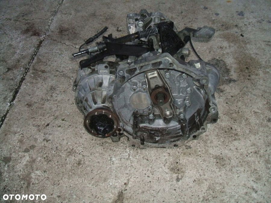 SKODA YETI 1.6TDI SEAT AUDI VOLKSWAGEN SKRZYNIA BIEGÓW LUB - 2