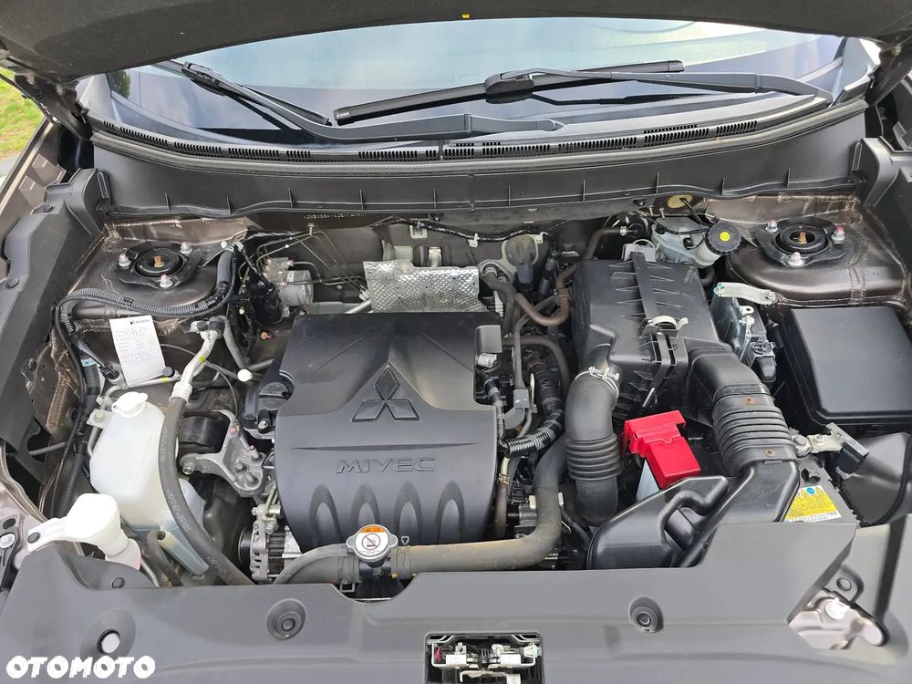 Mitsubishi ASX 1.6 2WD Diamant Edition+ - 32