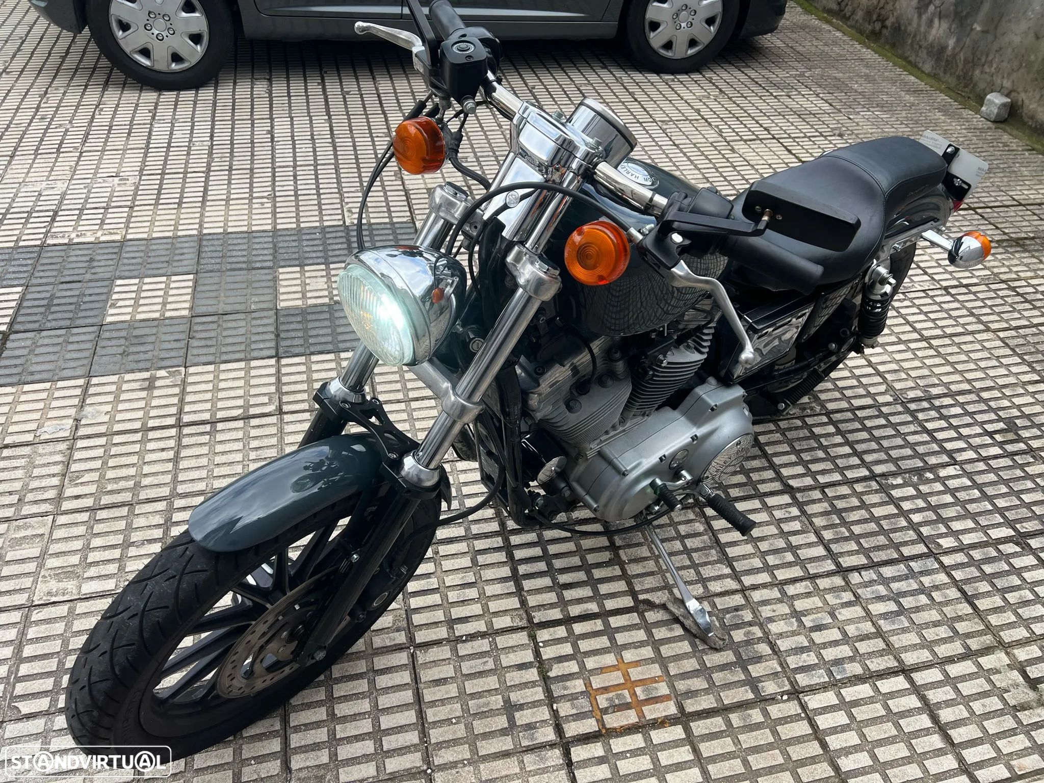 Harley-Davidson 883 - 1