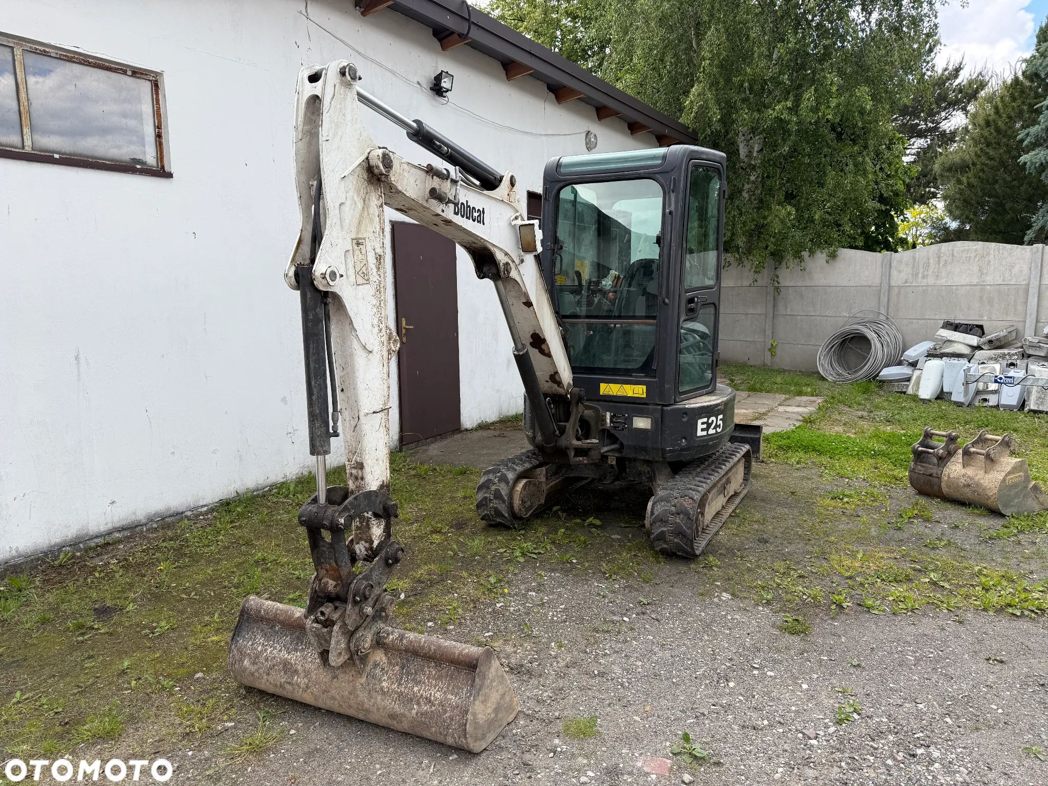 Bobcat E25 EM - 1