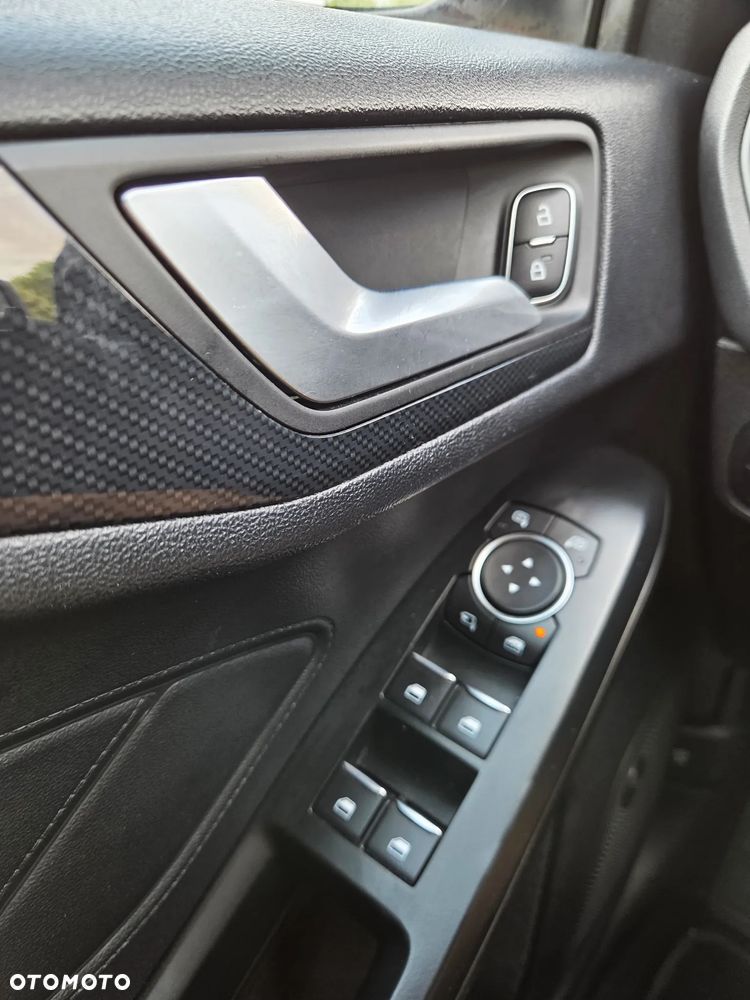 Ford Focus 1.5 EcoBlue Start-Stopp-System ST-LINE - 30