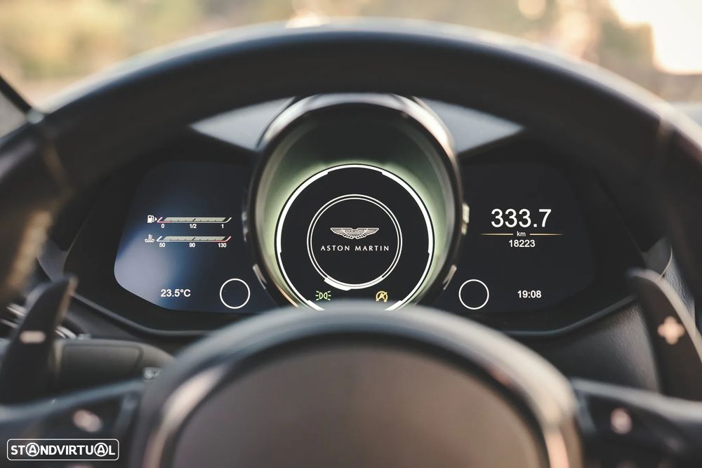 Aston Martin Vantage Coupe V8 - 16