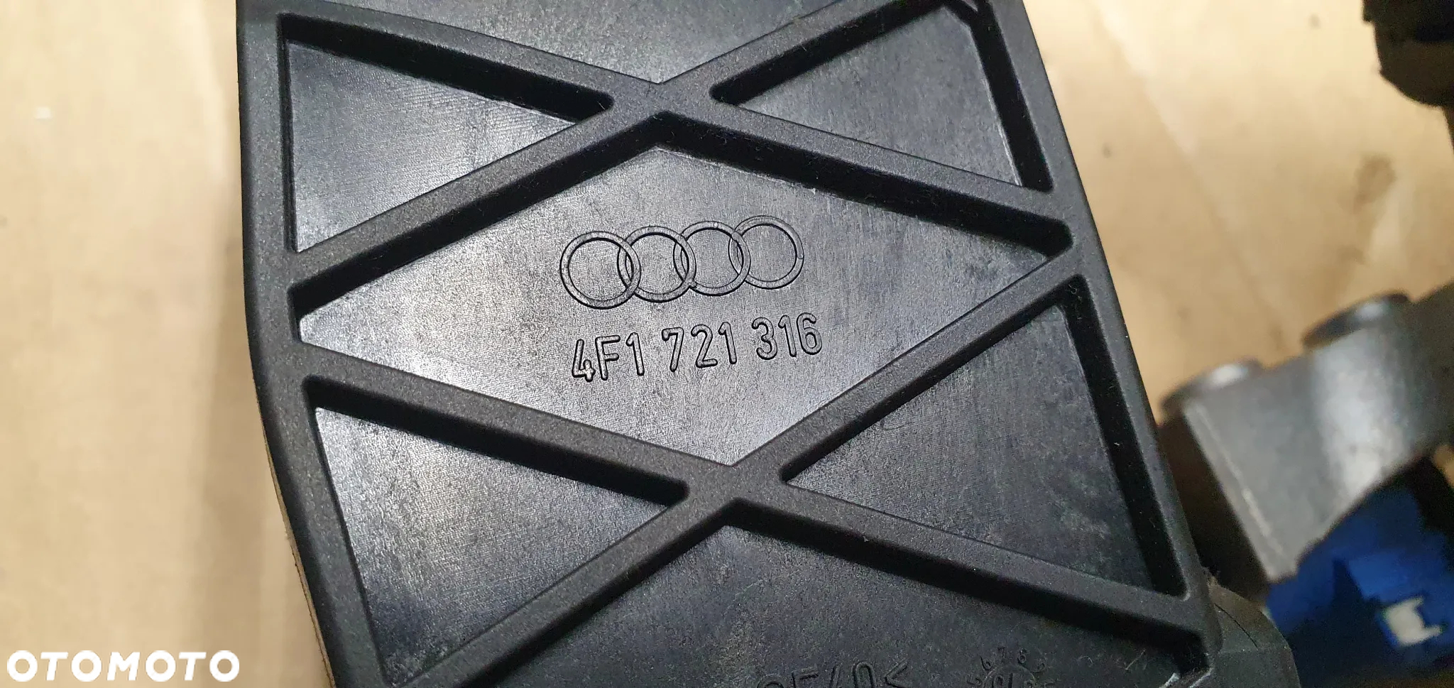 Pedały pedał hamulca sprzęgła Audi A6 C6 4F1721117D 4F1721316 - 7