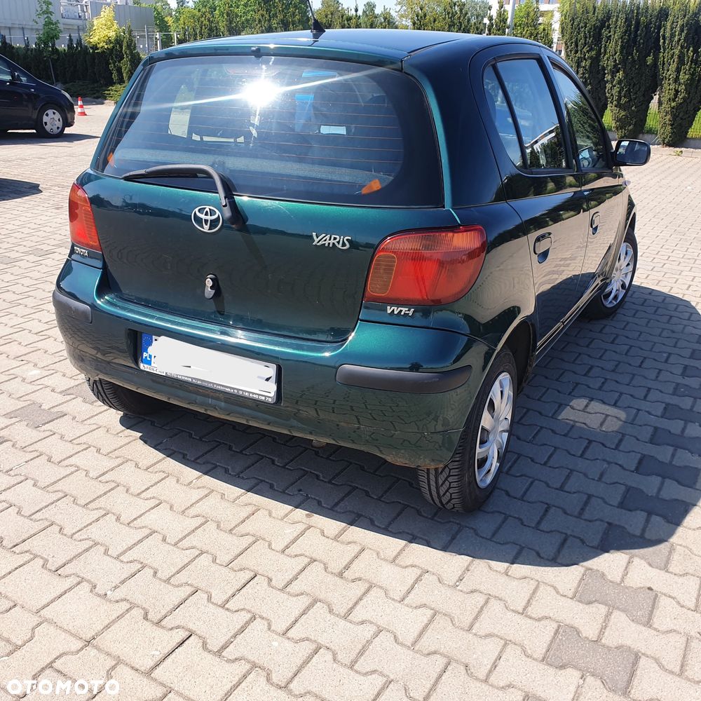 Toyota Yaris 1.0 Base - 4