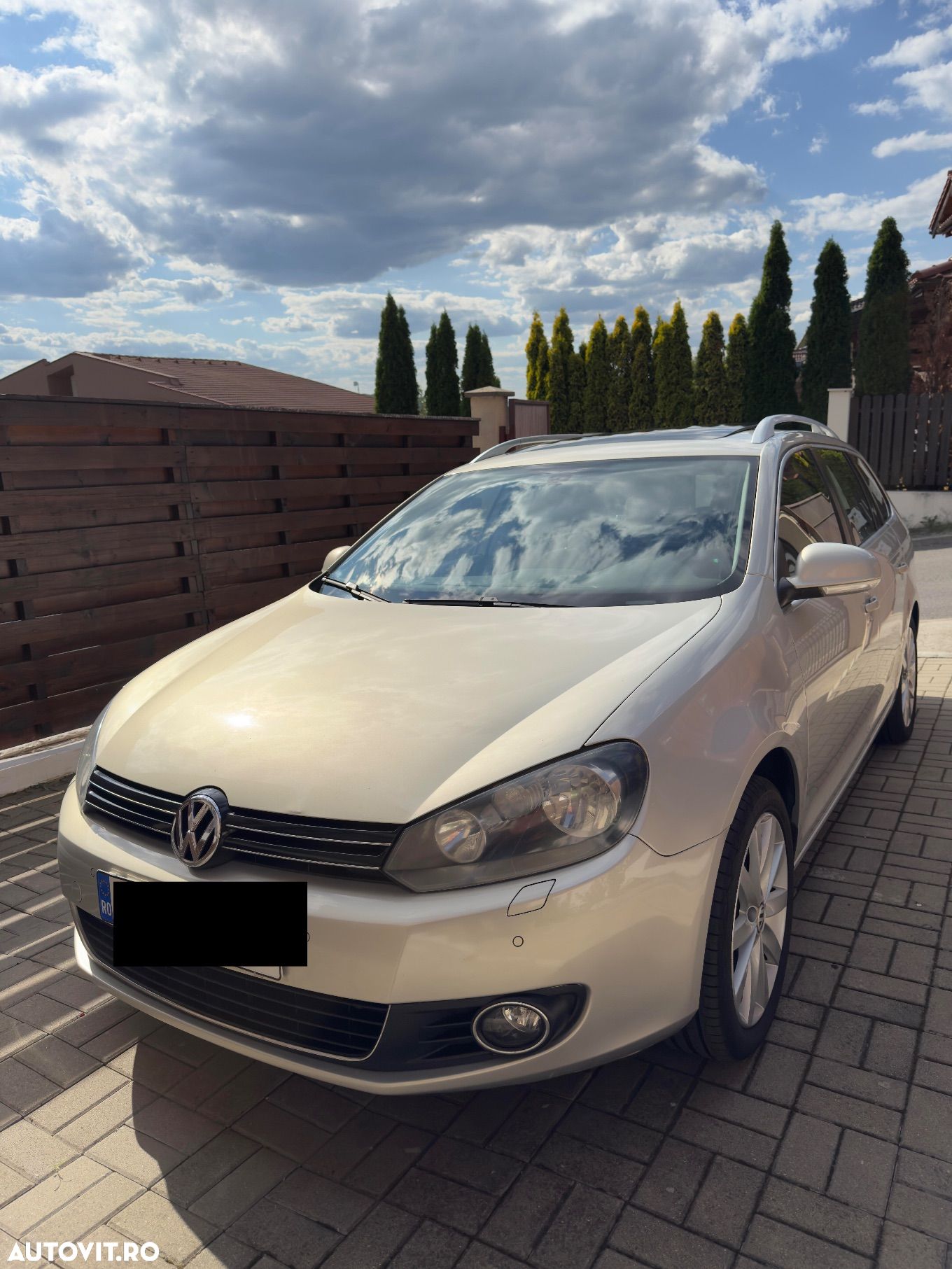 Volkswagen Golf Variant 2.0 TDI DPF DSG Highline - 1