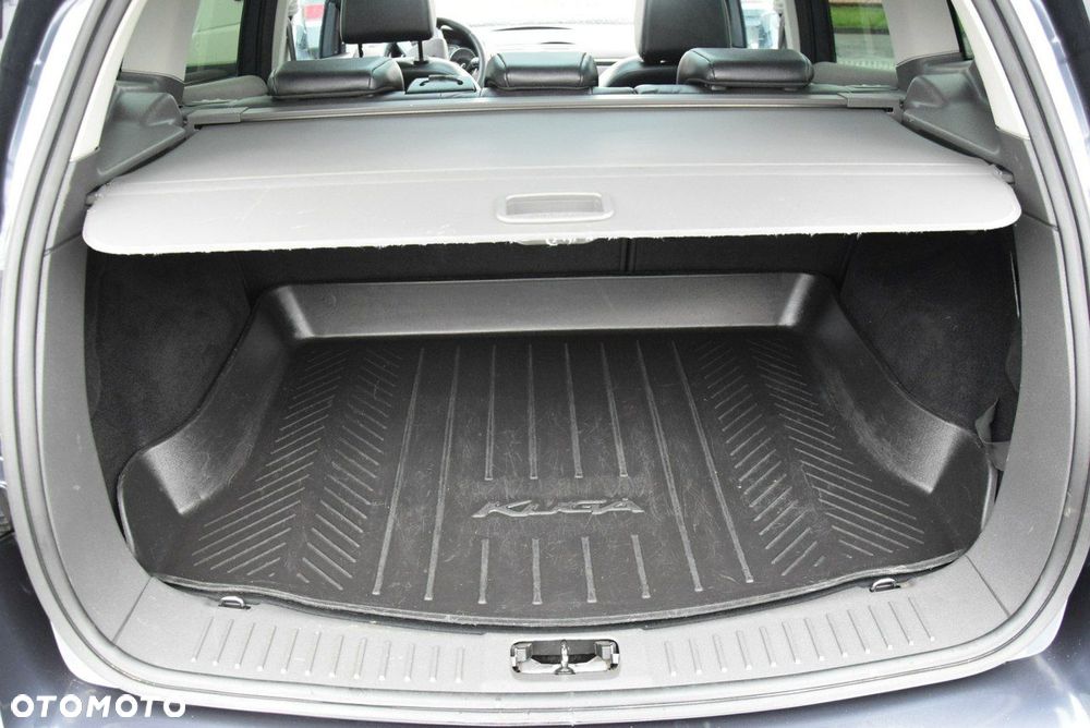 Ford Kuga - 21