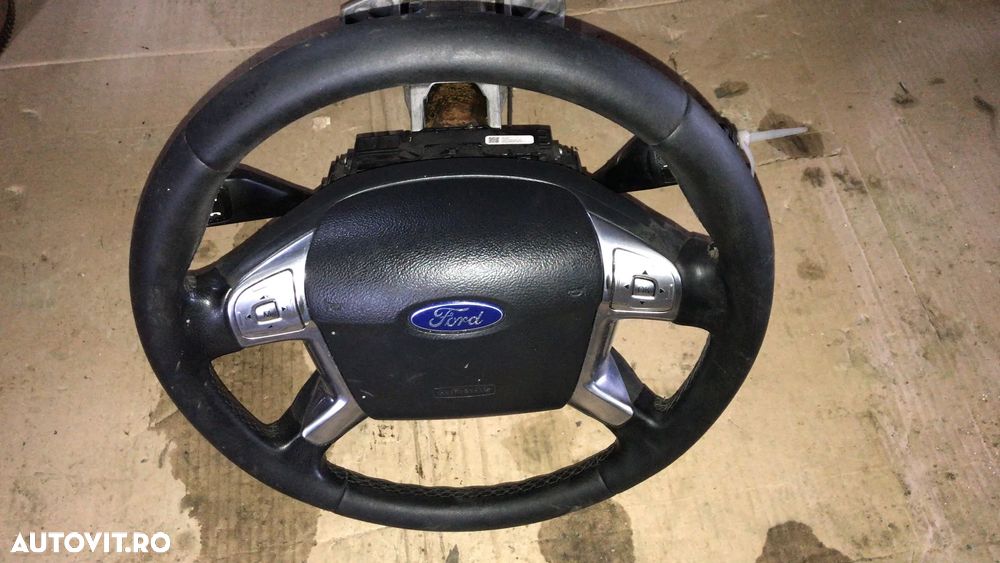 Volan in 4 spite cu comezi Ford Galaxy 2013