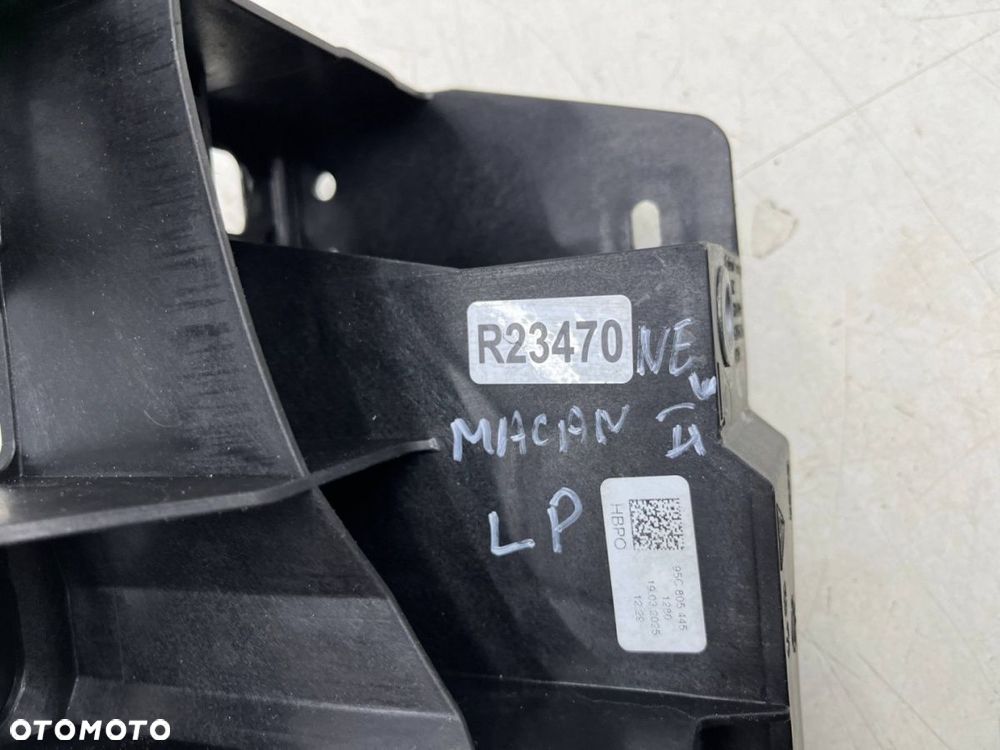 Pas przedni Macan II 95c 24r.- lewe przednie mocowanie chłodnic łącznik pasa wspornik zaczep - 5