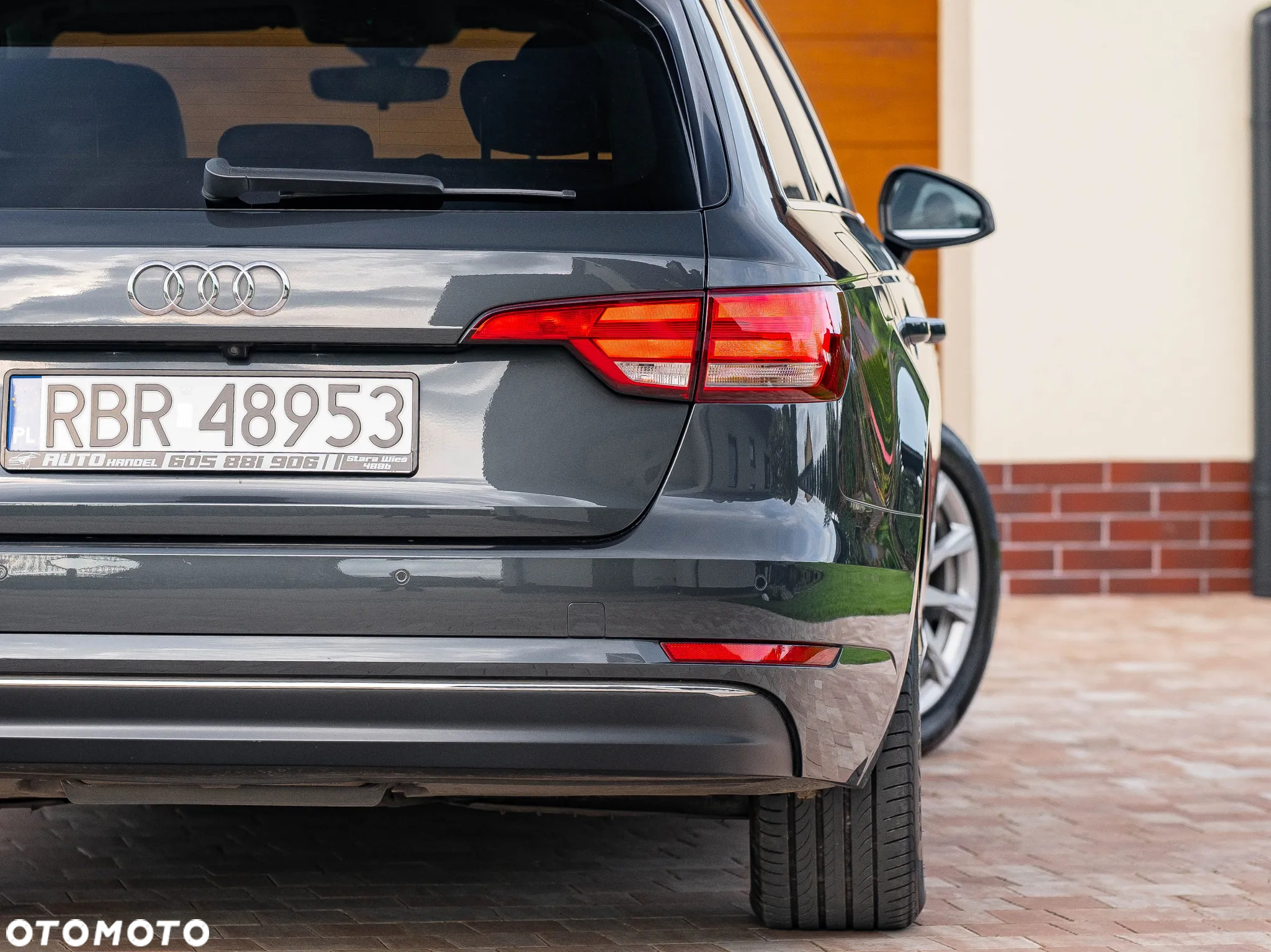 Audi A4 2.0 TDI Design S tronic - 11