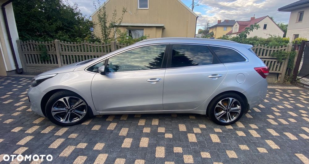 Kia Ceed 1.6 CRDi GT Line - 4