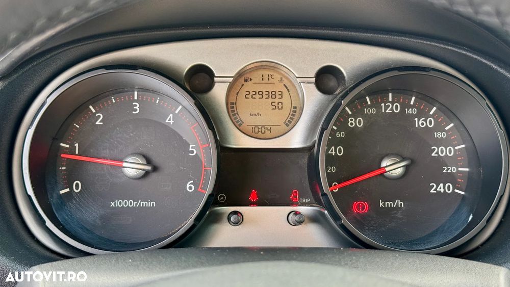 Nissan Qashqai 2.0 DCI DPF Tekna - 12