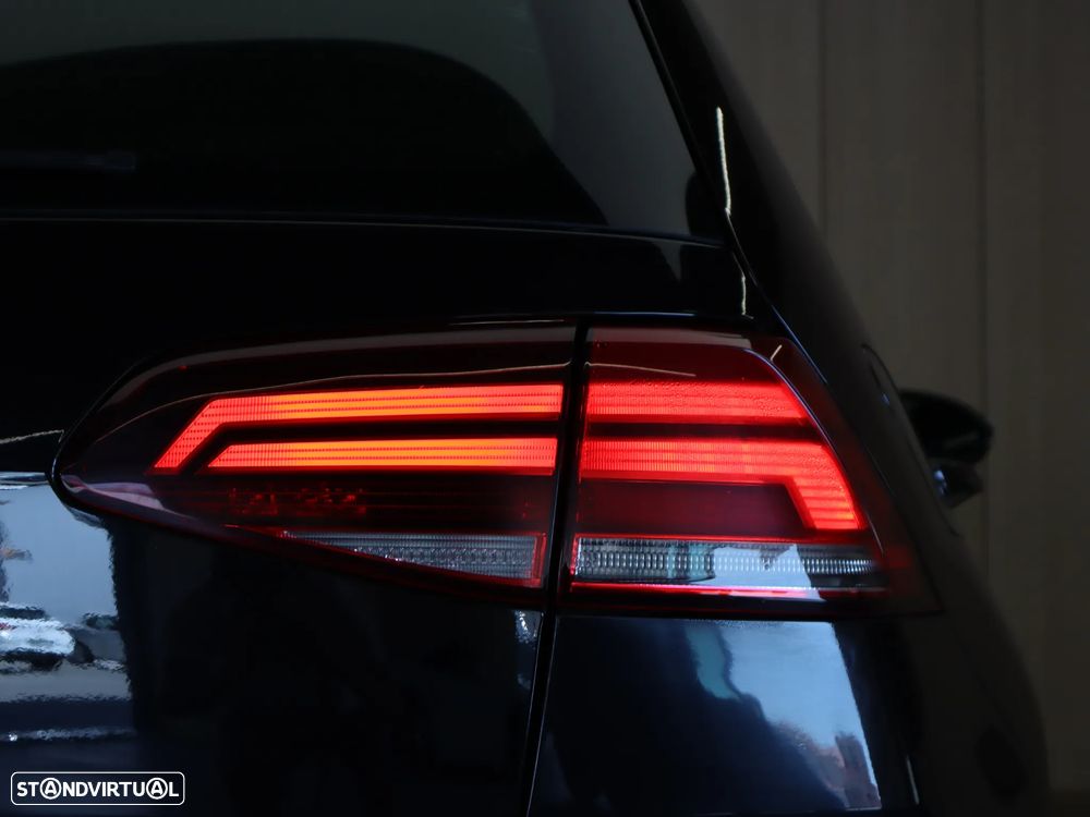 VW Golf 1.6 TDI Confortline - 10
