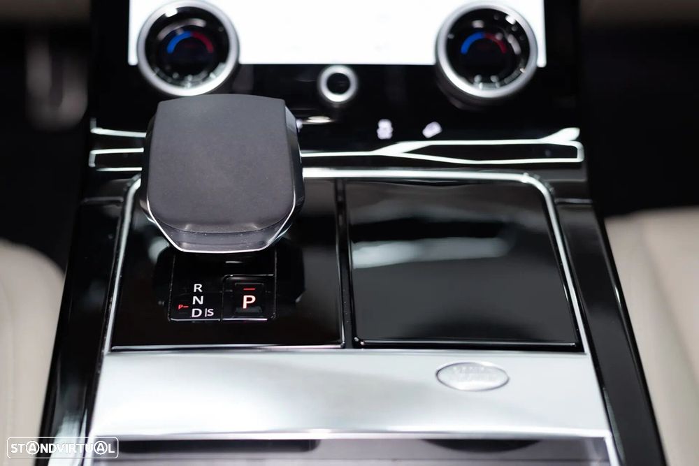 Land Rover Range Rover Velar P400e R-Dynamic SE - 35
