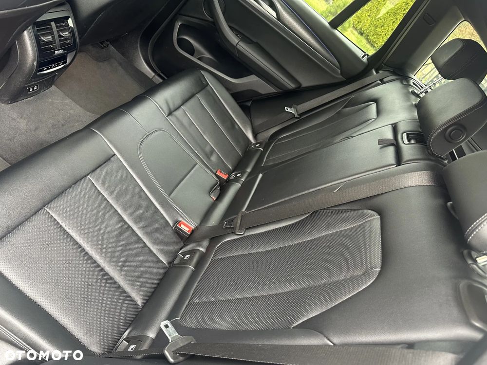 BMW X3 xDrive20d - 14