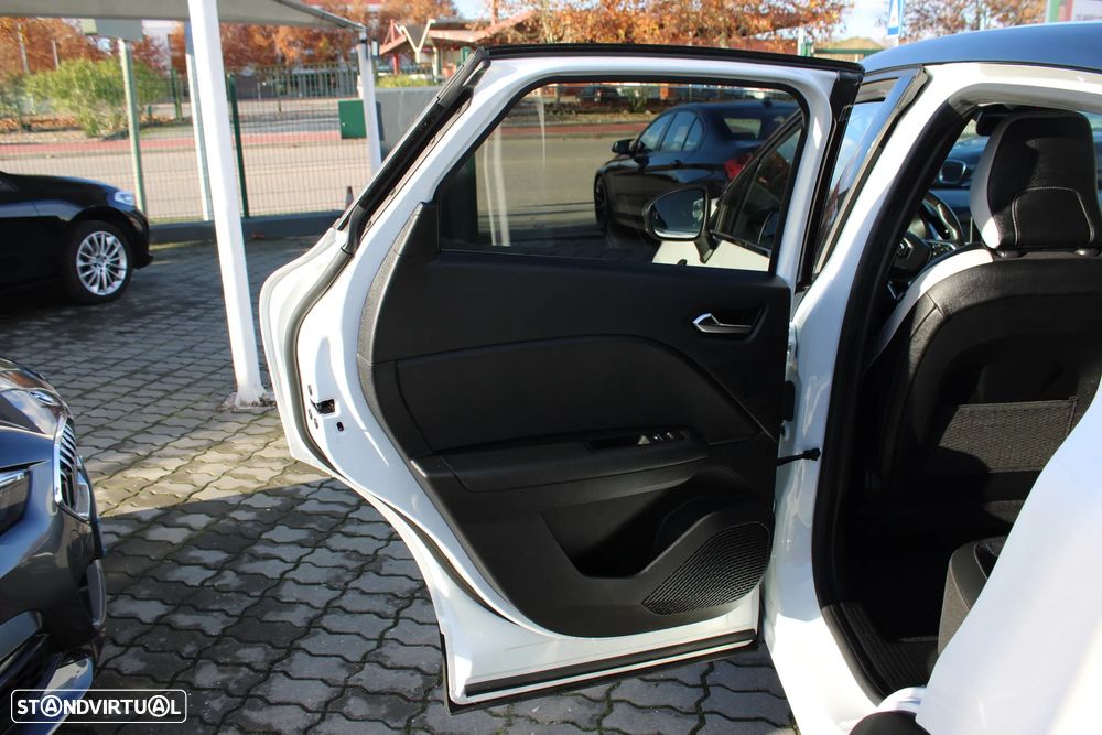 Renault Captur 1.0 TCe Techno Bi-Fuel - 19