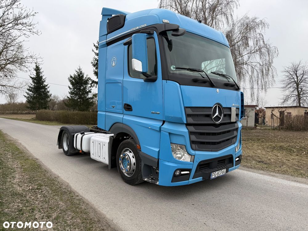 Mercedes-Benz 1845 - 5