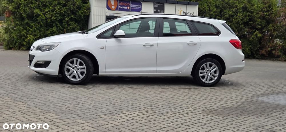 Opel Astra 1.6 Color Edition - 10
