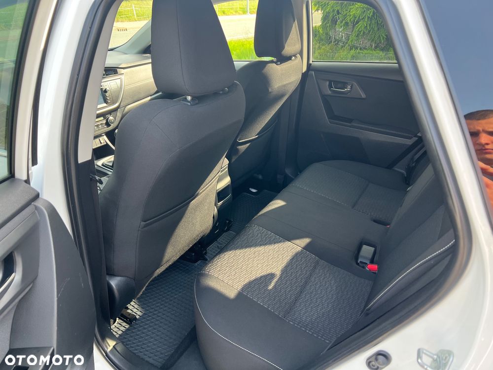 Toyota Auris 1.6 Dynamic - 21