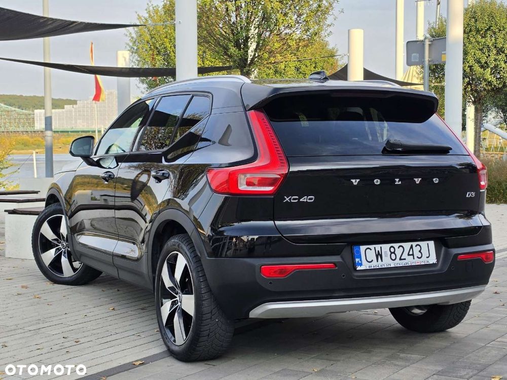 Volvo XC 40 - 35