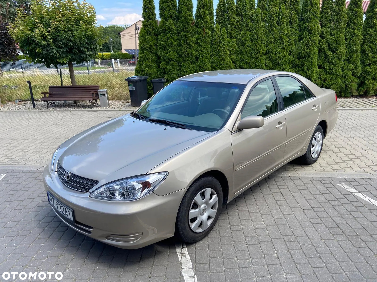 Toyota Camry 2.4 XLE - 12