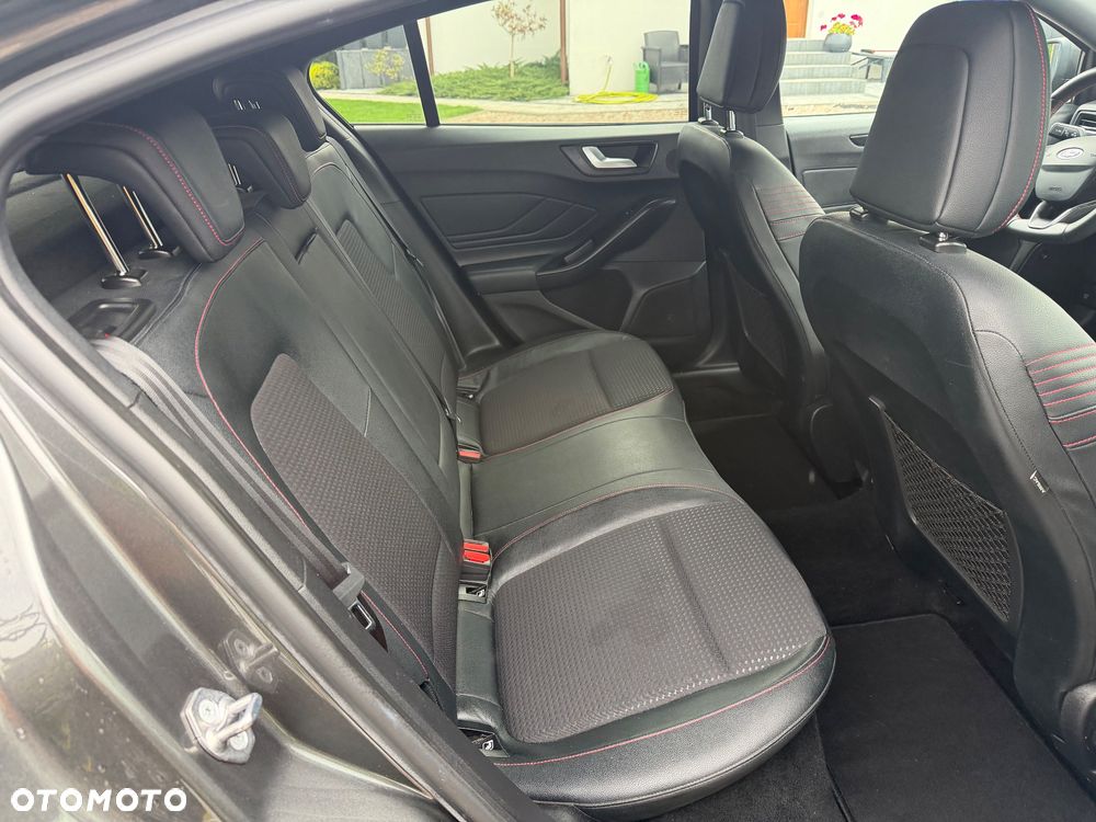 Ford Focus 1.5 EcoBoost STart-Stopp-System ST-LINE X - 14